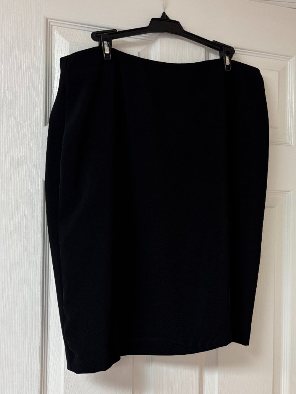 Alia Skirt - Size 16 - Lined, Black, Zipper and Slit in Back
